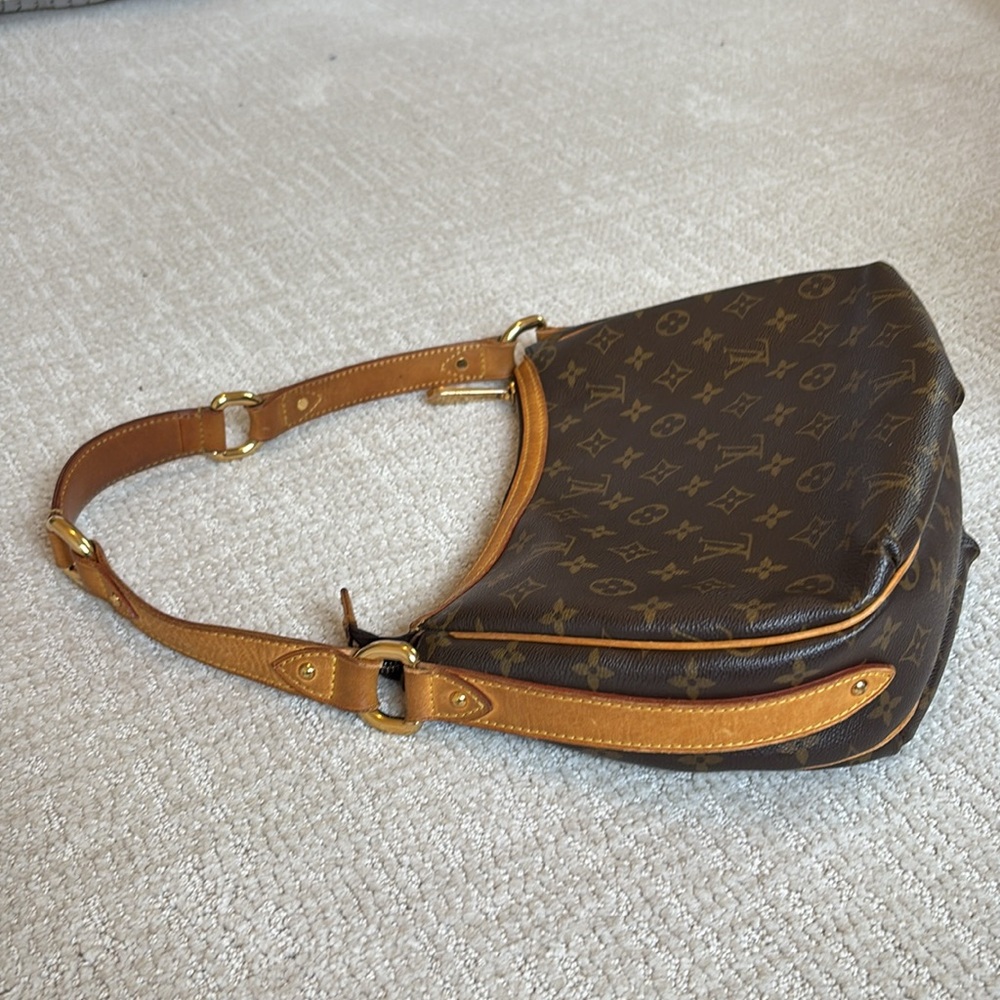LOUIS VUITTON Tulum PM Shoulder Bag with box - Picture 8 of 15